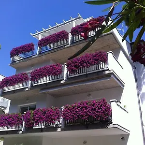 Ola Aparthotel Milano Marittima